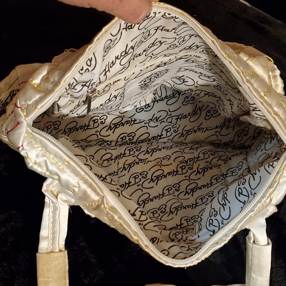 Vintage Quilted Ed Hardy Cream Shoulder Bag with Embroidered Koi Fish Design - Picture 5 of 6